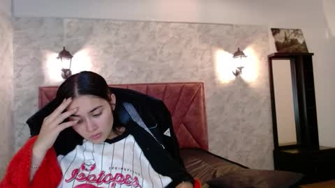 Adaira online show from December 16, 4:52 am