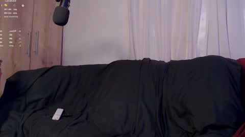 adam_coxxx online show from December 3, 12:28 pm