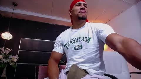 adam_fit19cm online show from September 25, 2:13 pm