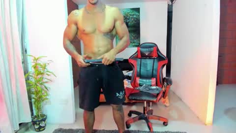 Snapshot of adam_valencia chatting on September 28, 3:15 am Adam Valencia online show from September 28, 3:15 am