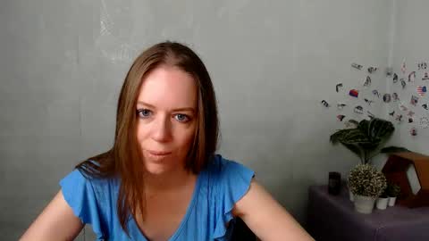 adamais_ online show from May 23, 9:27 am