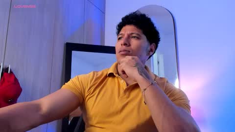 adambrocs1 online show from March 2, 3:08 pm