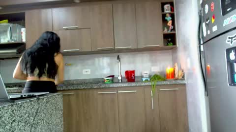 eva online show from February 15, 9:15 pm