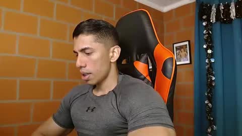 Snapshot of adan_sin1 chatting on February 1, 2:56 pm Adan Sin online show from February 1, 2:56 pm