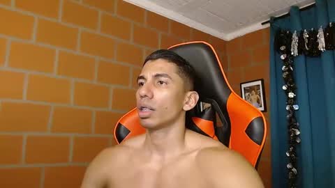 Snapshot of adan_sin1 chatting on February 1, 11:58 pm Adan Sin online show from February 1, 11:58 pm