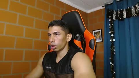 Snapshot of adan_sin1 chatting on February 5, 4:14 pm Adan Sin online show from February 5, 4:14 pm