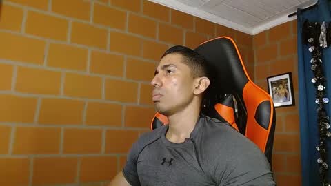 Snapshot of adan_sin1 chatting on February 24, 6:04 pm Adan Sin online show from February 24, 6:04 pm