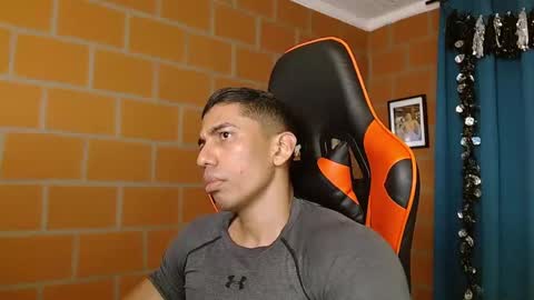 Snapshot of adan_sin1 chatting on February 1, 8:16 pm Adan Sin online show from February 1, 8:16 pm