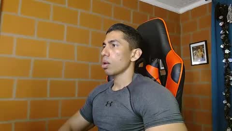 Snapshot of adan_sin1 chatting on March 1, 3:05 pm Adan Sin online show from March 1, 3:05 pm