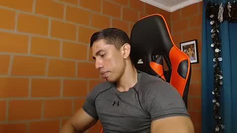Snapshot of adan_sin1 chatting on January 25, 5:19 pm Adan Sin online show from January 25, 5:19 pm