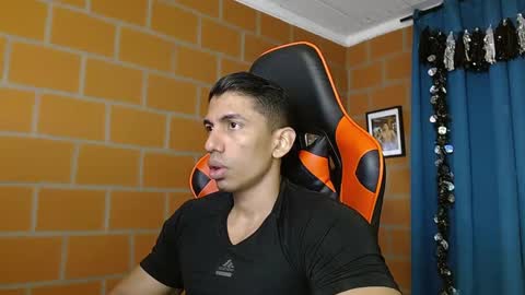 Snapshot of adan_sin1 chatting on February 7, 2:47 pm Adan Sin online show from February 7, 2:47 pm