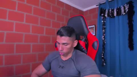 Snapshot of adan_sin1 chatting on March 10, 6:45 pm Adan Sin online show from March 10, 6:45 pm