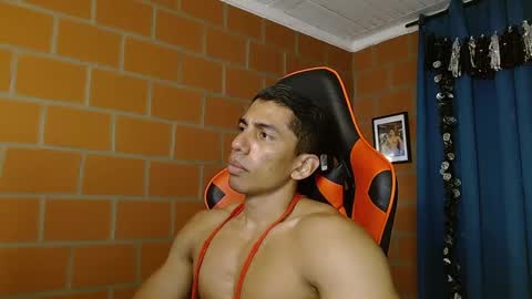 Snapshot of adan_sin1 chatting on March 5, 6:23 pm Adan Sin online show from March 5, 6:23 pm