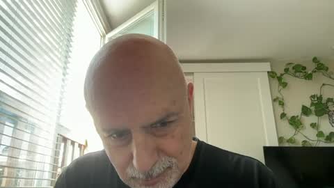 add_me_2 online show from June 29, 12:05 pm