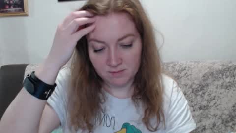 Adel online show from March 18, 5:52 pm