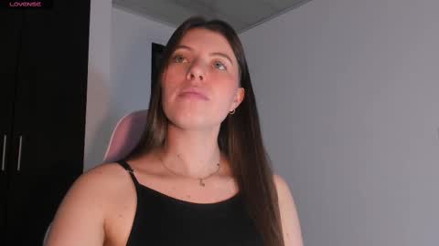 Snapshot of adela_parker chatting on December 27, 9:00 pm Adela Parker  online show from December 27, 9:00 pm