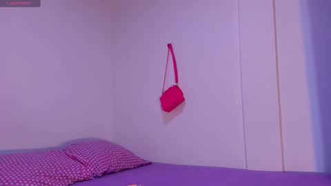 Snapshot of adela_parker chatting on February 18, 6:58 pm Adela Parker  online show from February 18, 6:58 pm