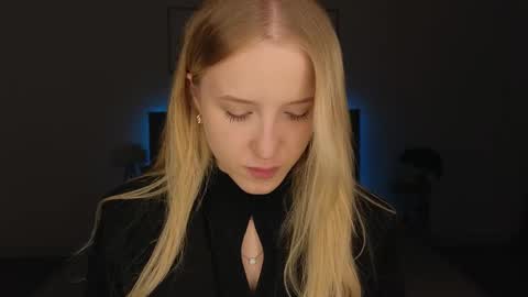 Adele online show from May 14, 9:24 pm