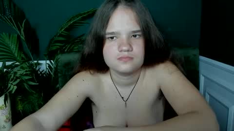 adelecruzz online show from May 20, 12:11 pm