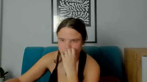 adelecruzz online show from March 14, 5:17 pm