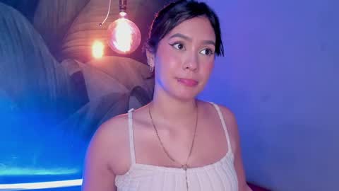 Snapshot of adelefoxx chatting on December 2, 9:01 pm AdeleFoxx online show from December 2, 9:01 pm