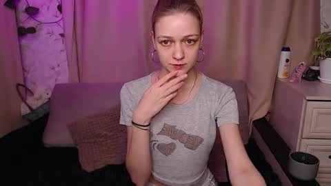 Lina online show from March 24, 2:56 pm