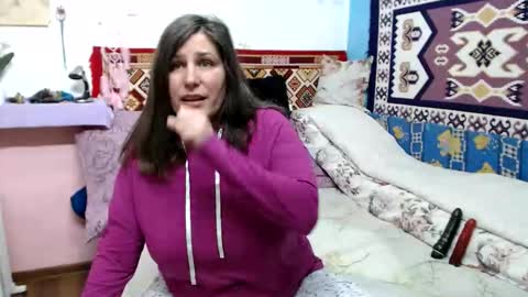 adelinemilf online show from February 12, 10:41 am