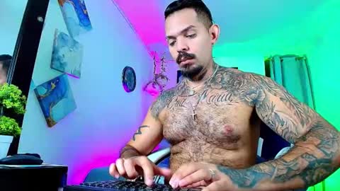   DALIL ADIL AMIN online show from November 17, 9:06 pm