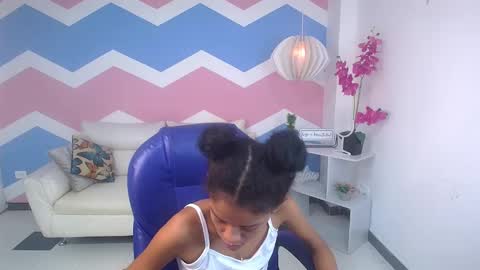 adisson_petite1 online show from October 7, 12:45 pm