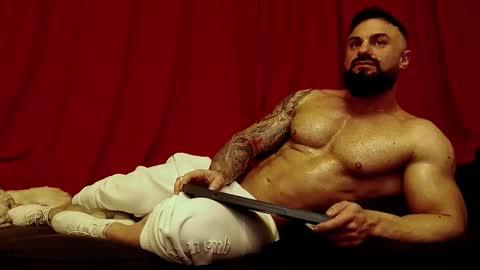 Adonis online show from November 25, 7:45 pm