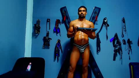 adonisdios online show from May 26, 2:23 pm