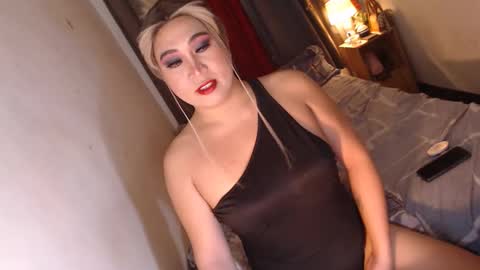 MsKim  online show from April 21, 1:53 am