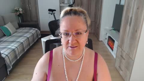 Snapshot of adrena_ chatting on March 11, 12:28 pm Cryna online show from March 11, 12:28 pm
