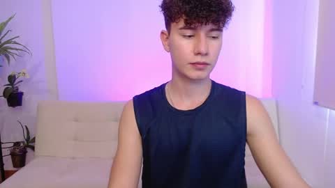 adrian morelli online show from March 28, 7:04 pm