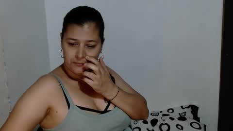 Snapshot of adriana_milf chatting on September 30, 6:13 am Adriana milf online show from September 30, 6:13 am