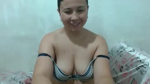Snapshot of adrianatellez chatting on September 13, 3:03 pm Adriana Tellez online show from September 13, 3:03 pm