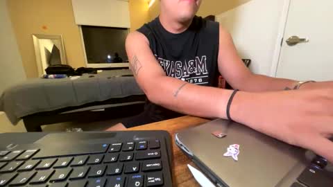 adriannn222 online show from November 22, 1:37 am