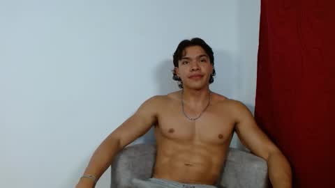 adriel_escalante online show from September 25, 3:46 am