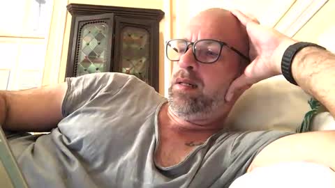 adrienfromparis online show from March 27, 9:43 am