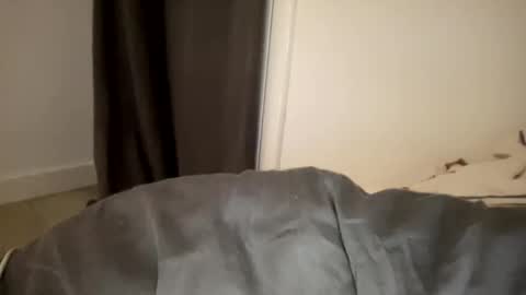 adriiiii online show from March 2, 3:34 am