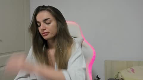 adventurina online show from December 3, 12:39 pm