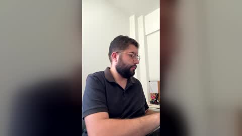 Rodrigo online show from April 20, 11:24 am