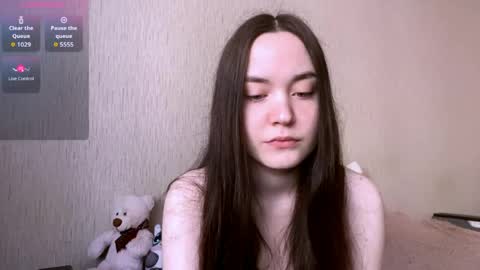 Arielle online show from April 23, 3:47 am