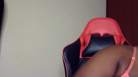 stella online show from April 16, 9:04 pm