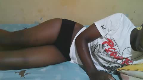 Snapshot of african_pussy2 chatting on October 21, 8:30 am african_pussy2 online show from October 21, 8:30 am
