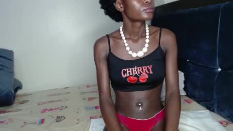 Snapshot of africas_booty842808 chatting on September 23, 11:22 pm Mia online show from September 23, 11:22 pm