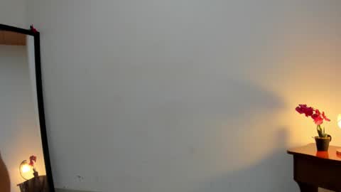 Lorena online show from March 6, 1:03 pm