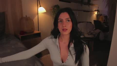 Emma online show from March 12, 10:17 pm