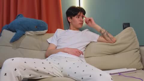 Mark online show from March 12, 12:20 pm