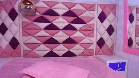 Ana online show from November 13, 12:19 pm